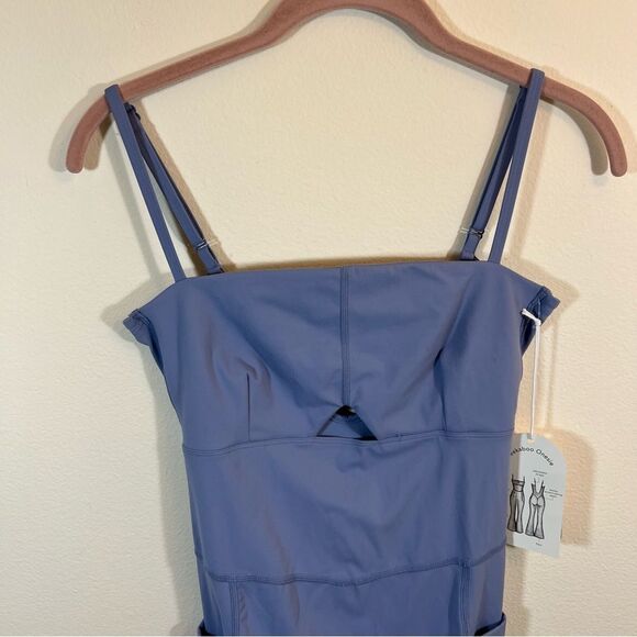 ✨ Blogilates Women's Peekaboo Onesie Flare Active Jumpsuit ~ Troposhere XS NWT - Picture 3 of 12